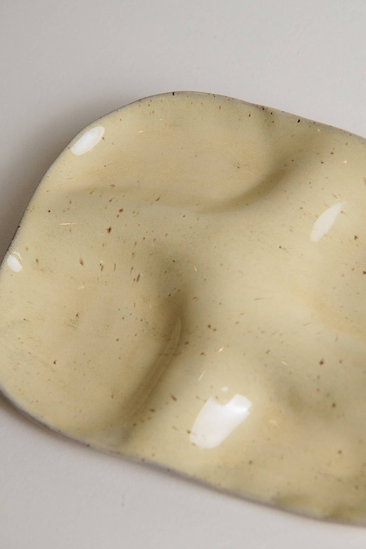 Ceramic Snack Plate (Four Wells): Butter yellow