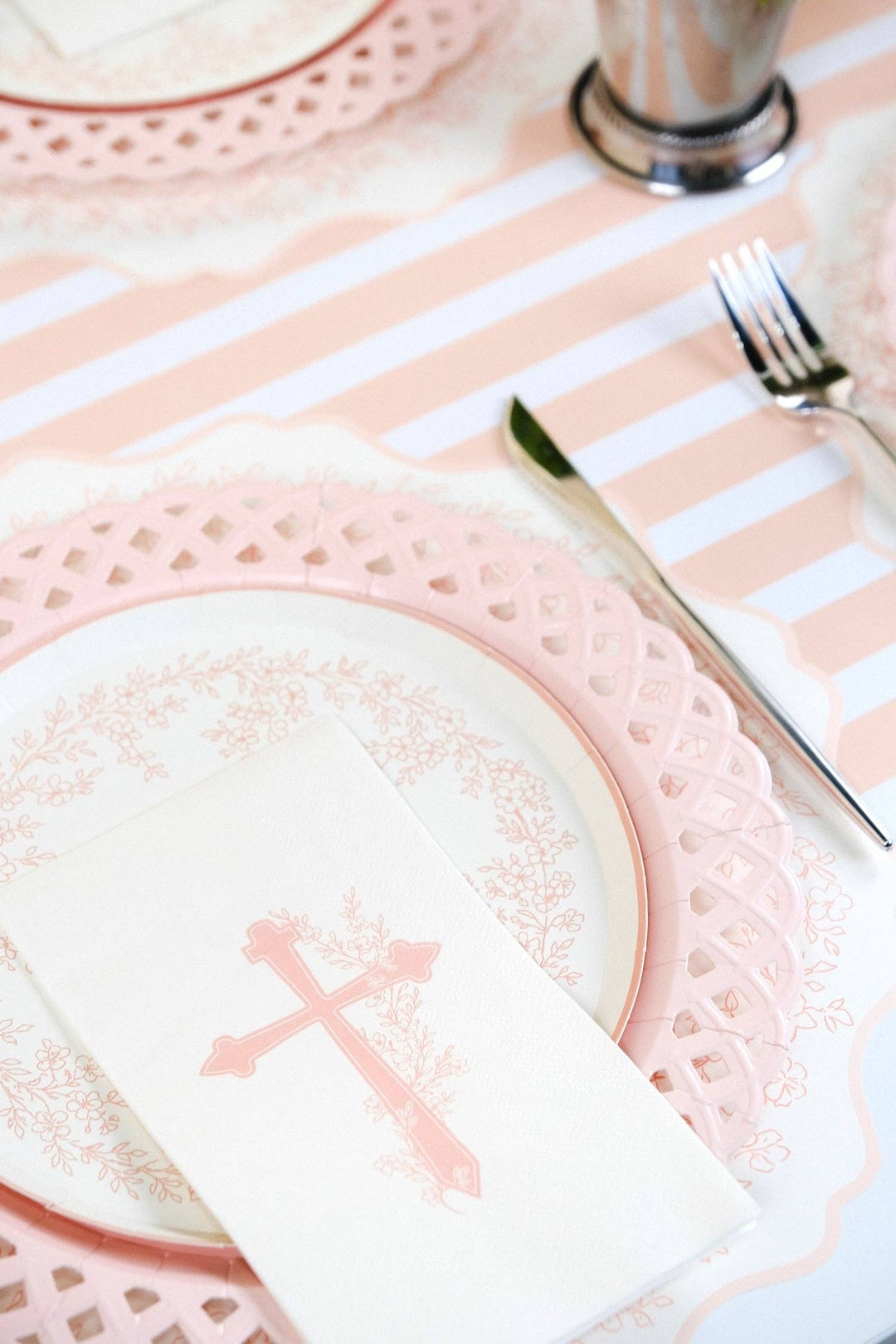 Pink Basketweave Dinner Paper Plates