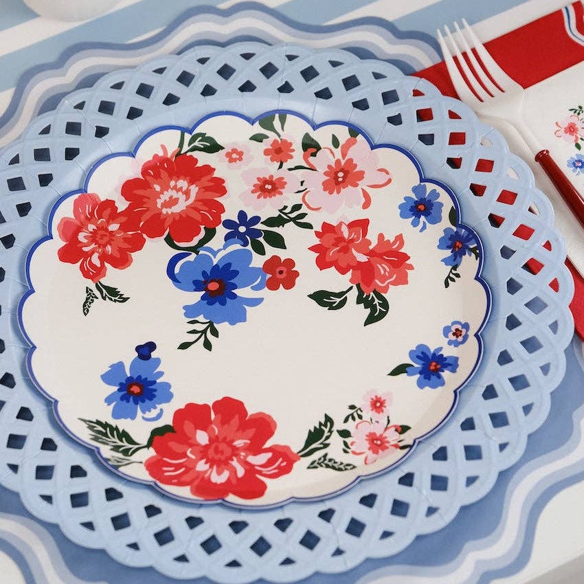Light Blue Basketweave Dinner Paper Plates