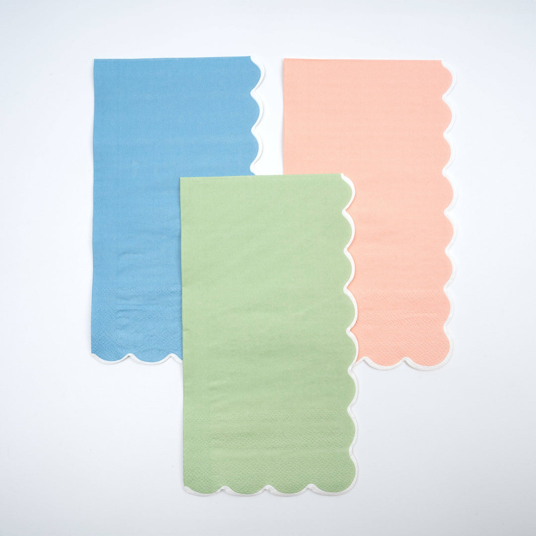MCL23-GT5- Springtime Scallop Guest Towel