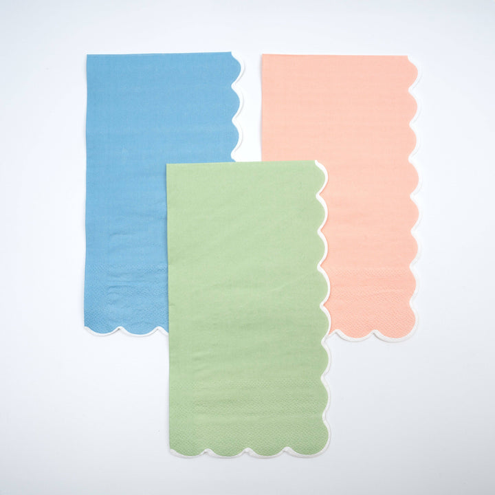 MCL23-GT5- Springtime Scallop Guest Towel
